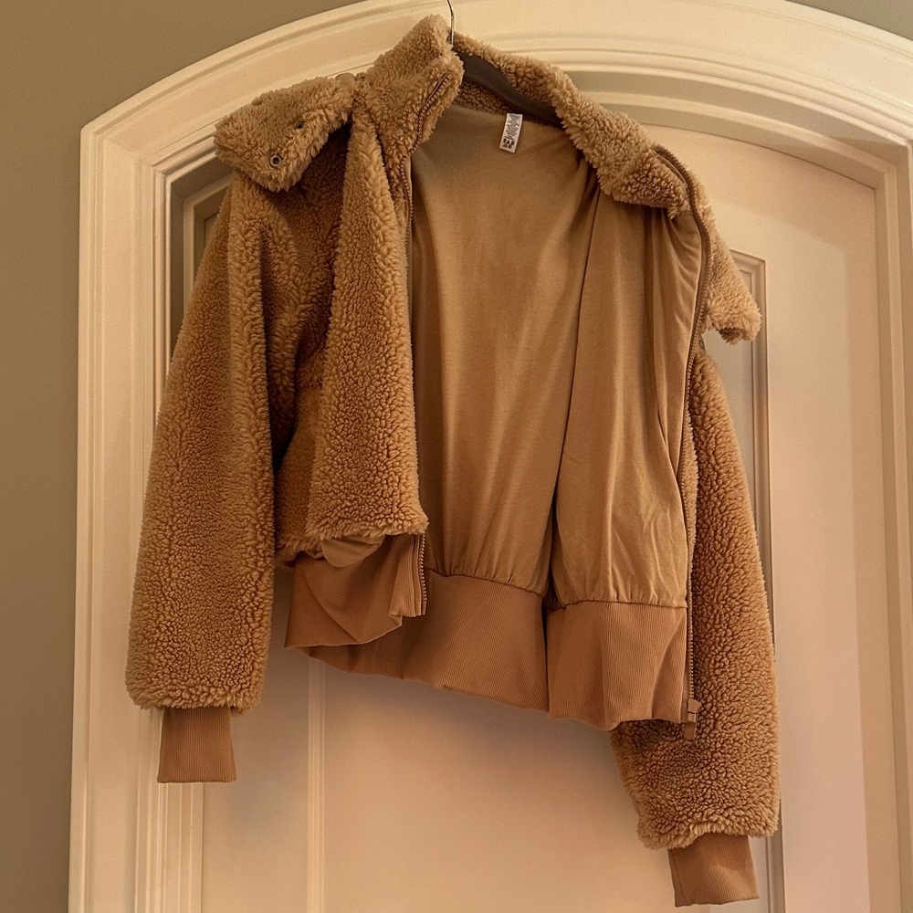 ALO Yoga Tan Teddy Jacket